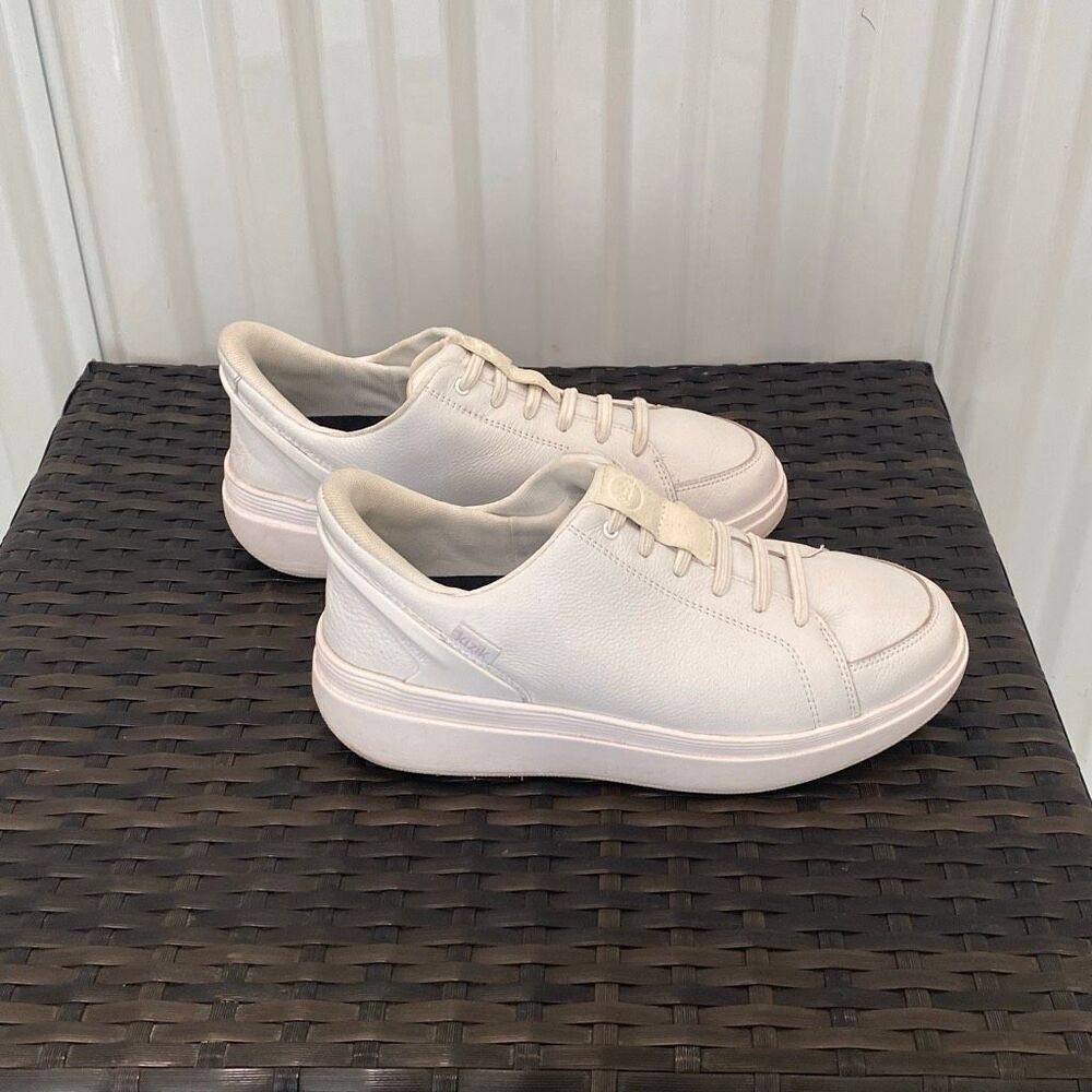 Kizik Sydney slip on sneakers women’s size 9 wide